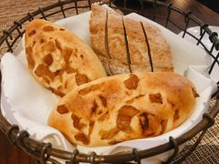 餐前包-Wolfgang’s Steakhouse 沃夫冈牛排馆(上海白玉兰广场店)