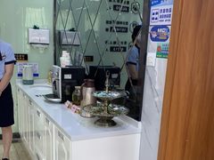 -茂菊口腔连锁(浦东南路店)