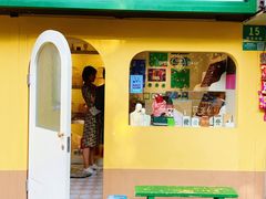 门面-LADY FAFA(巨鹿路陕西南路路口店)