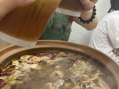 -威邵鸡煲(西华路总店)