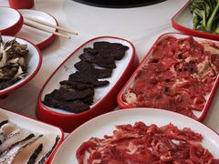 -毛辣果·贵州红酸汤牛肉火锅(西单店)