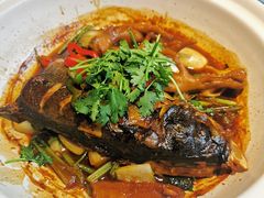 凤爪焗鱼头-周家二小姐的菜(西津渡店)