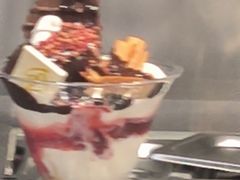 -DQ·蛋糕·冰淇淋(大宁国际商业广场店)