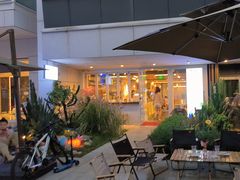 -ommo cafe(半岛城邦店)