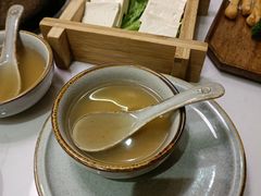 -菌子鲜汤野生菌锅