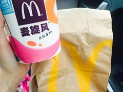 -麦当劳(卫星广场店)
