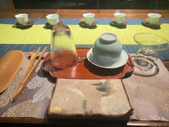 -荷风细雨·中国茶宴(世纪大道店)