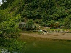 -安吉龙王山峡谷漂流