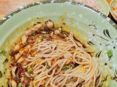 -阿宽豌杂面(华油路138号居民大院店)