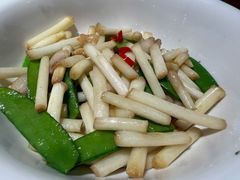花生苗炒荷兰豆-金味老饭铺(晚报店)