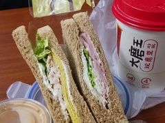 -全家便利店(上海南站站店)