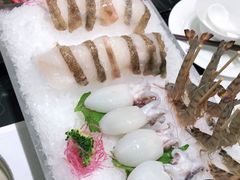 -红鼎豆捞·非遗鲍皇汤火锅(宝丰路店)