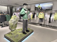 -赛格国际购物中心(小寨店)