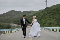 -AOROA·奥洛拉婚纱摄影·旅拍·礼服