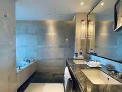 -舟山希尔顿酒店