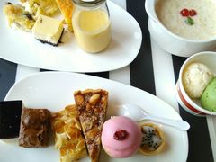 -万达文华酒店·48F云端窗景美食汇自助餐厅