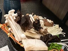 -湊湊火锅·茶憩(打浦桥日月光店)