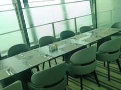 -亚洲国际大酒店·云顶阁旋转自助餐厅