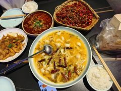-粉墨特色菜·烧烤音乐酒馆