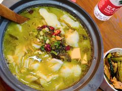 -周鱼小馆石锅酸菜鱼(活力汇店)