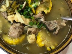 酸菜排骨煲-邱记私房菜·十八年本地菜
