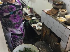 -黎氏老太婆小面馆(临华大厦店)
