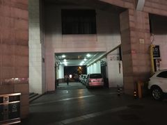 -沪东工人文化宫-停车场