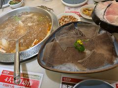 -左庭右院鲜牛肉火锅(浦江欢乐颂店)