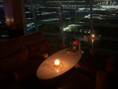 -SU lounge the lake view湖景酒廊
