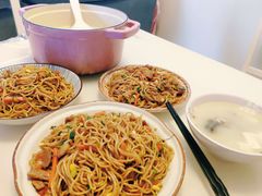 -阿姨来了月嫂服务中心(徐汇店)