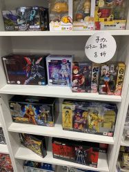 -逝水玩具折扣店