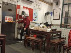 大堂-东泰祥生煎馆(长宁路店)