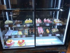 面包甜点陈列柜-苹果花园(桂林路店)