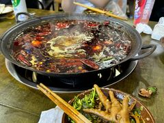 -黄潇洒老火锅(九眼桥宏济巷店)