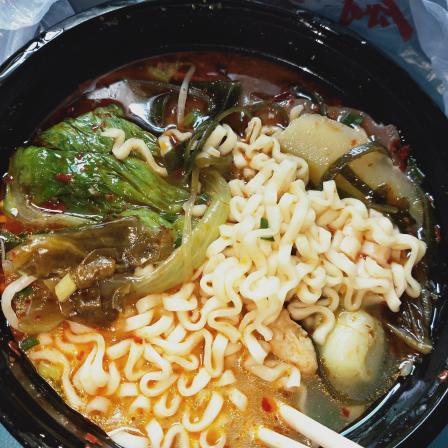 老成都麻辣烫(京东店)-"辣味汤底都正,点过外卖,去店里也也打包过.
