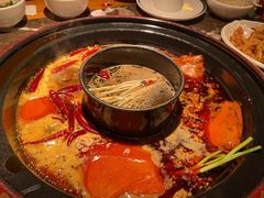 -蜀辣居鲜货老火锅(双流万达店)