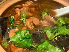 肥肠臭豆腐砂锅-南京大牌档(壹方天地店)