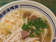 -鑫花溪牛肉米粉(东环大润发店)