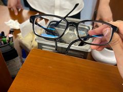 -无奔眼镜·蔡司·依视路授权店(朝阳大悦城店)