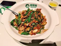绿草地辣椒炒肉-绿草地·湘菜(7mall店)