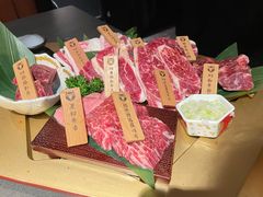 -铭牛烧肉·和牛海鲜自助(高新月牙湖店)