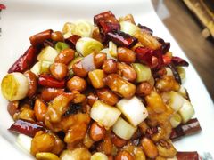 -有红鸡毛店·川菜(建设路店)