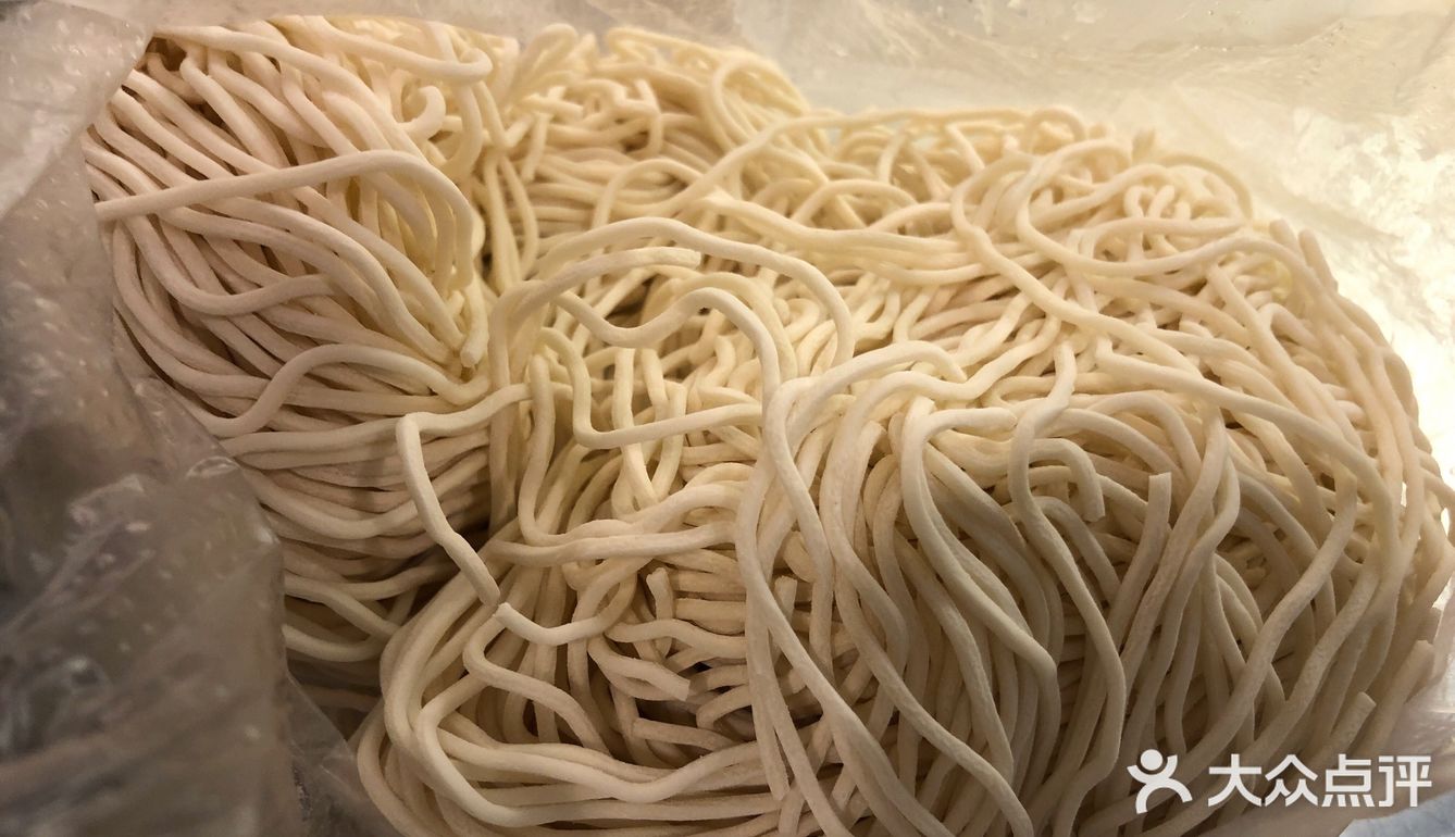 老牌港式面厂  新荣记虾子面厂