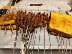 -卞二小串·鹤岗烧烤·坑烤(永定路店)