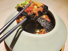 -佬麻雀·新湘菜(东方宝泰店)