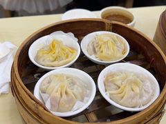 -莱莱小笼·乔艾