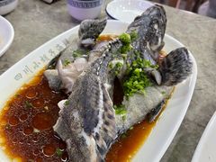 -四川小胡子海鲜(丁村万人海鲜广场店)