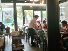 大堂-李先生牛肉面大王(上海站南广场店)