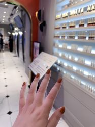 -爱空间美睫健康美甲