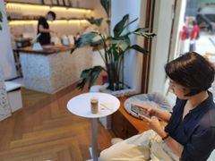 -Line 咖啡(石厦花园店)